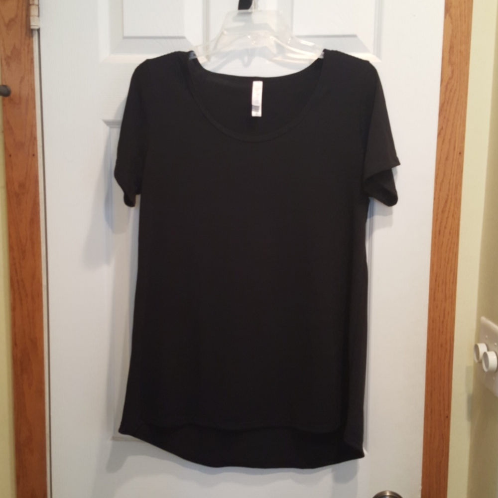 Lularoe Black Classic Tee